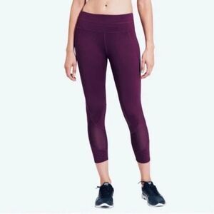 Athleta Laser Mesh Sonar Capri in Purple, Large (C1)